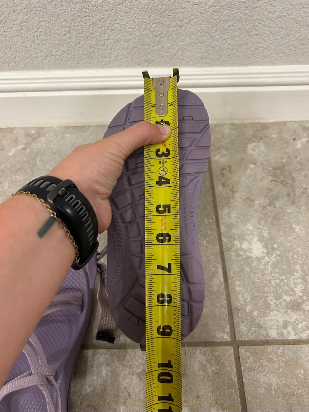 Chaco Sandals Girls Size 4